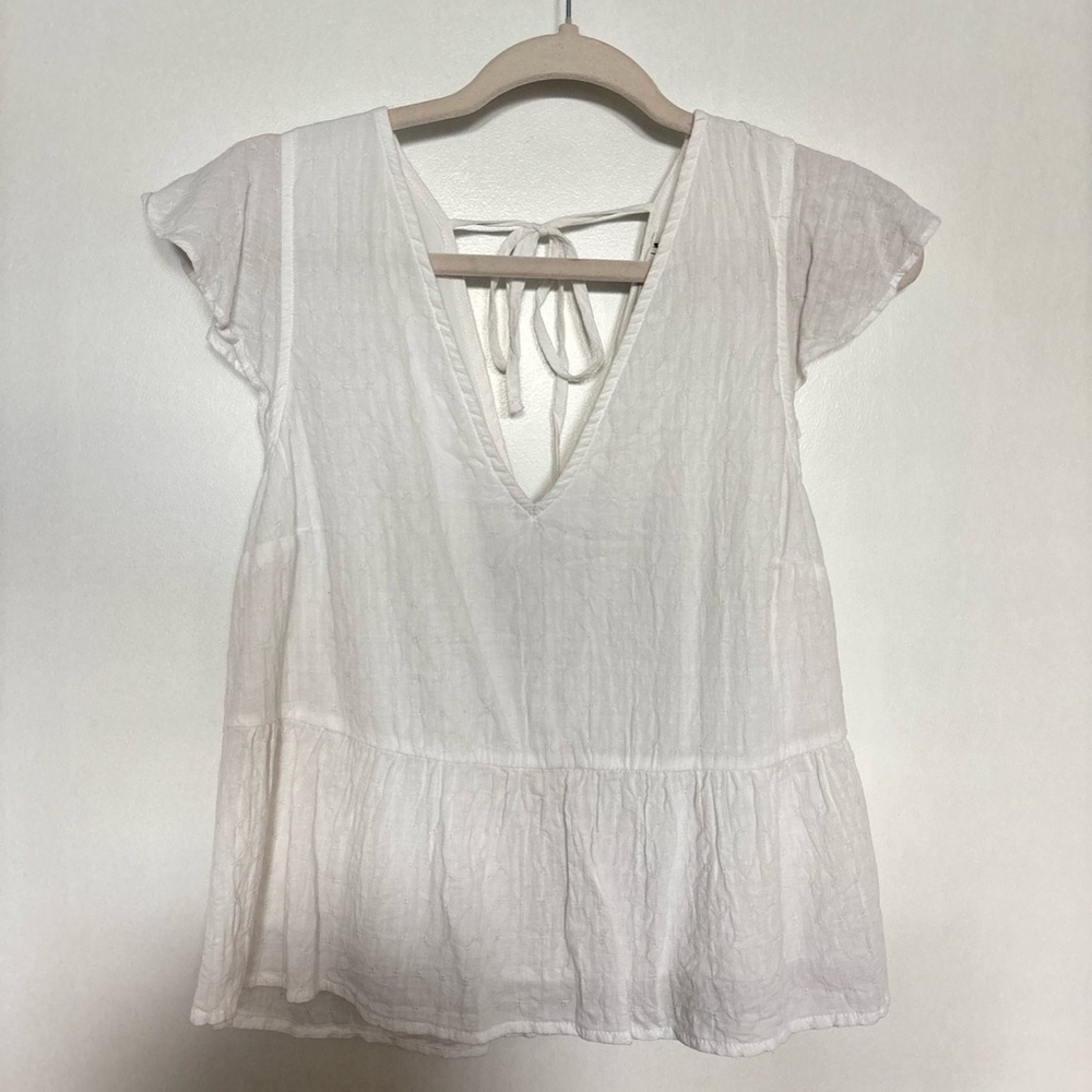 A&F White Flutter Sleeve Top